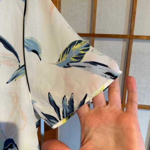 Tropical Print Banana Republic Blouse - Picture 6 of 13